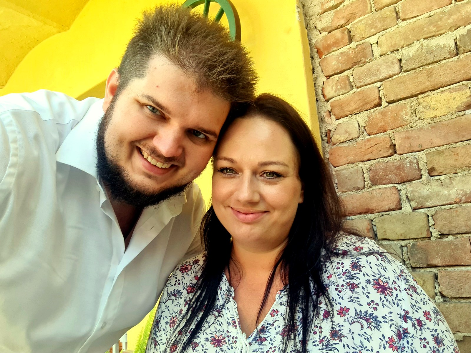 Nikola a Martin Luňákovi — vaši hostitelé